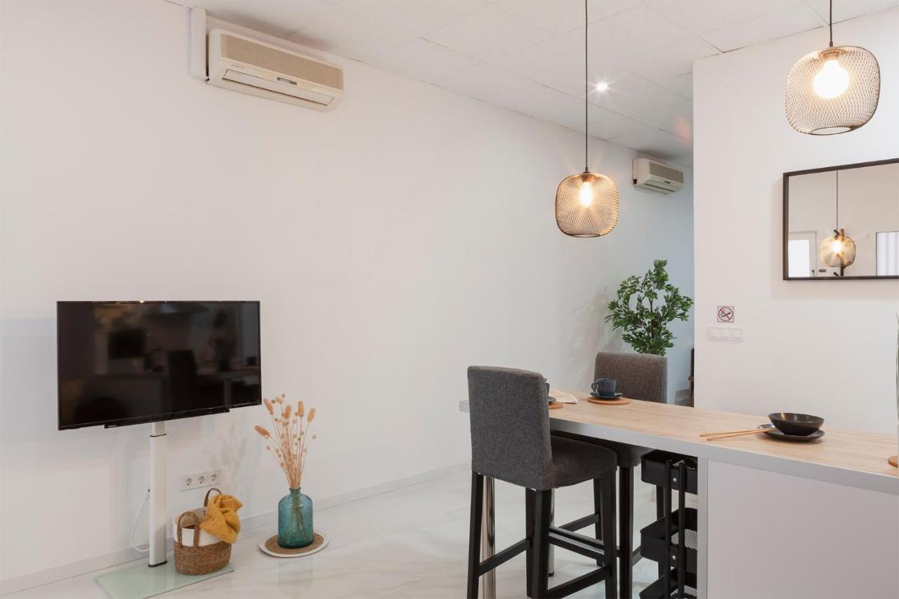 Digital Nomad Retreat 2 -Great Location Near Metro Apartment บาเลนเซีย ภายนอก รูปภาพ