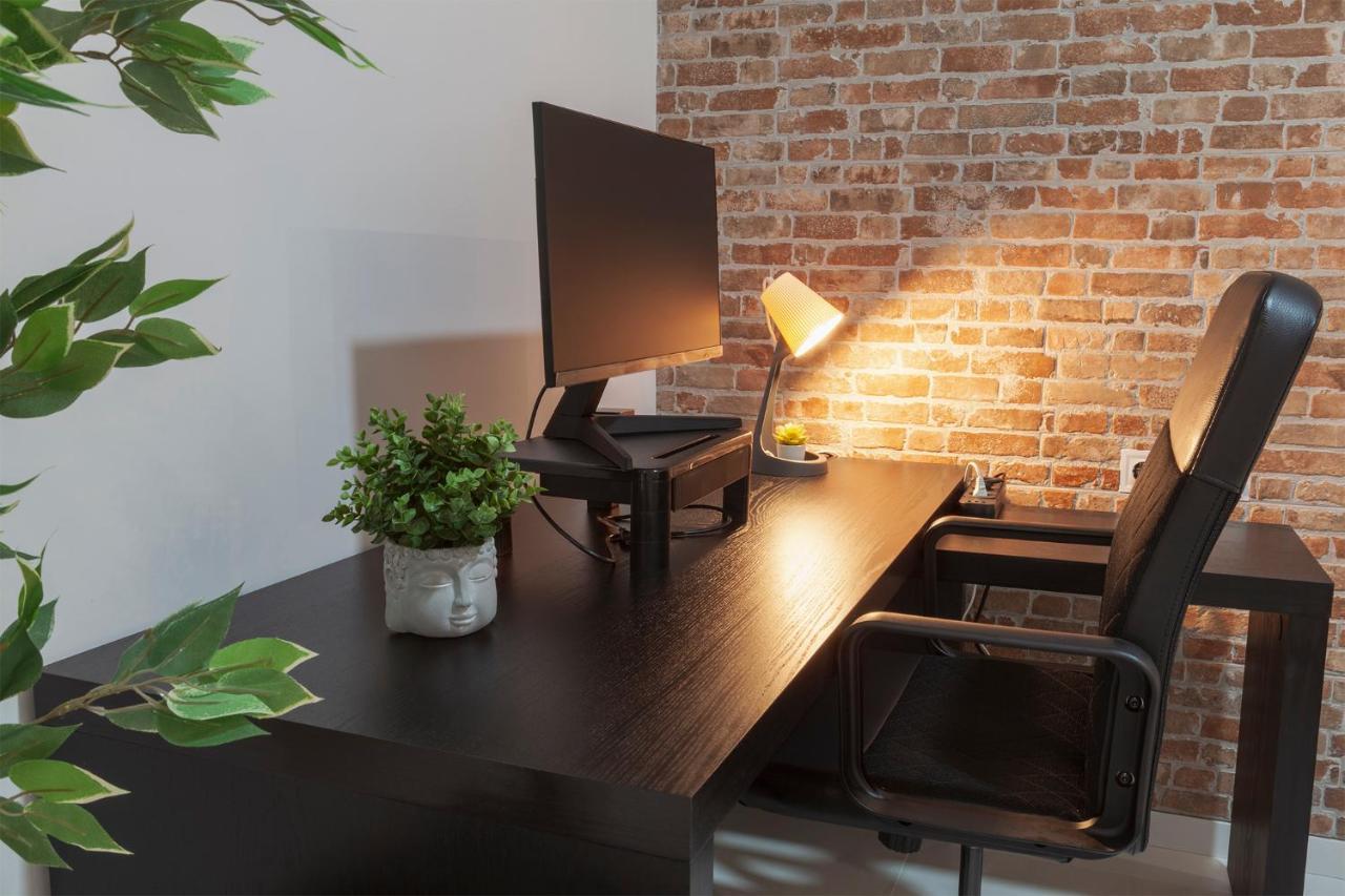 Digital Nomad Retreat 2 -Great Location Near Metro Apartment บาเลนเซีย ภายนอก รูปภาพ